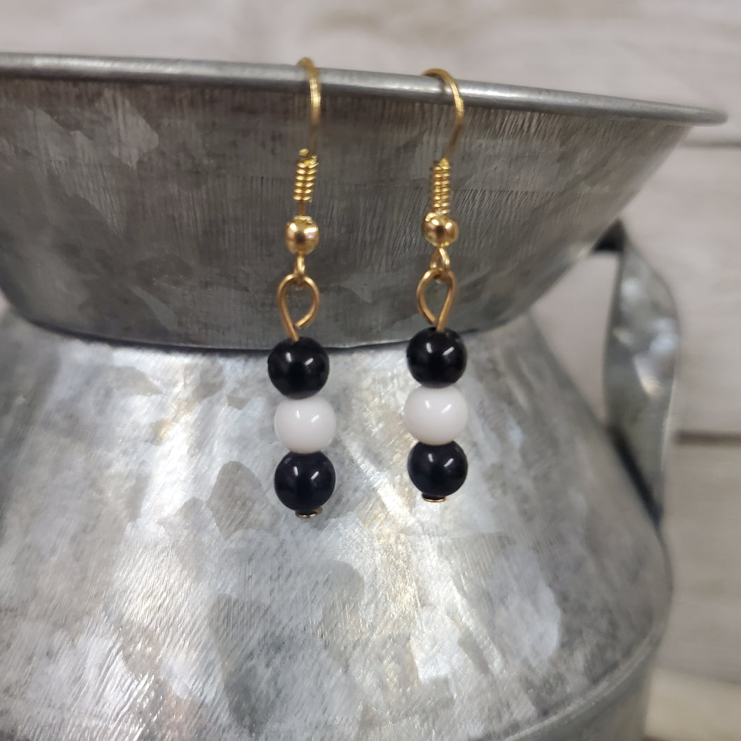 Black & White Round Bead drop earrings - My Wyo Designs