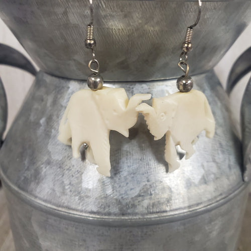 Vintage Mexican Bone Carved Elephant Earrings - My Wyo Designs
