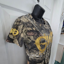 Girls With Guns Camo tee ~ ladies size M
