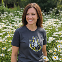Scattered Daisies ~ Steamboat ~ Dark Heather Bella tee - My Wyo Designs
