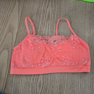 No Boundries Lace Stretch Cami's ~ Set/3 size M