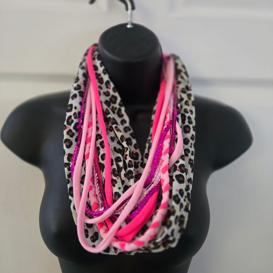 Girls Layered accent scarf~ Cheetah & Pink
