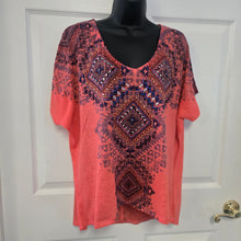Tribal Blingy V'neck Ladies top size XL - My Wyo Designs