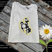 Scattered Daisies ~ Steamboat ~ White Bella tee - My Wyo Designs