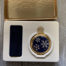 Estee Lauder "Snowy Night" Powder Compact NIB