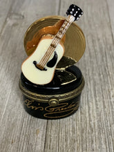 Midwest of Cannon Falls ~ PHB~ Elvis Presley Guitar Limited Edition NIB