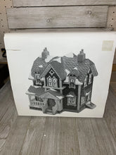 Snow Village Department 56 "Hartford House"  NIB