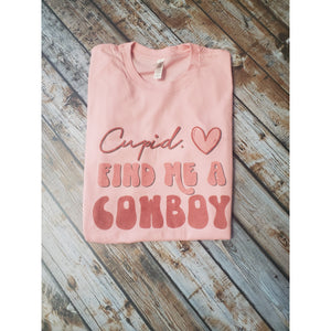 Cupid Find Me A Cowyboy ~Buckin Hearts Tee - My Wyo Designs
