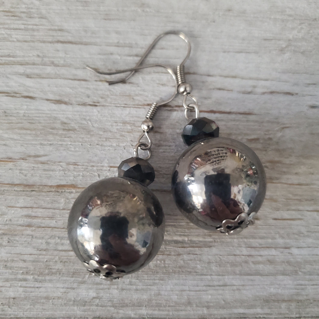 Large Grey Pearl Dangle Earrings - My Wyo Designs