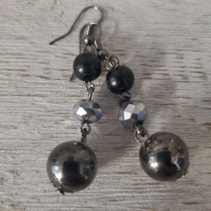 Black Bead, Cut Glass & Pearl Dangle earrings - My Wyo Designs