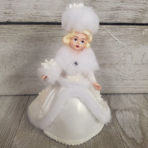 Vintage Hallmark Ornament Madame Alexander ~Winter Wonderland - My Wyo Designs